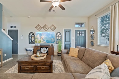 227 Biltmore Loop, Montgomery, TX 77316 - photo 5