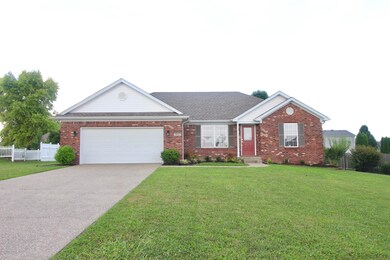 443 Helmwood Cir, Mount Washington, KY 40047 - photo 2