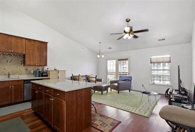 2 Greenwich Dr unit 604, Jersey City, NJ 07305 - photo 5