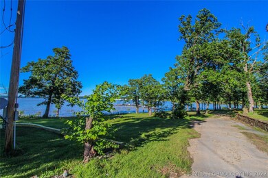 459 E Elm Ave, Eufaula, OK 74432 - photo 3