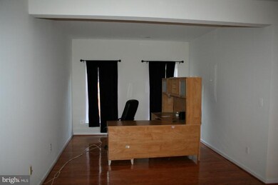 25267 Nesting Square, Chantilly, VA 20152 - photo 3