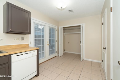20111 Daugherty Rd unit A, Long Beach, MS 39560 - photo 6