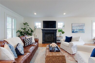 111 Bramans Ln, Portsmouth, RI 02871 - photo 6