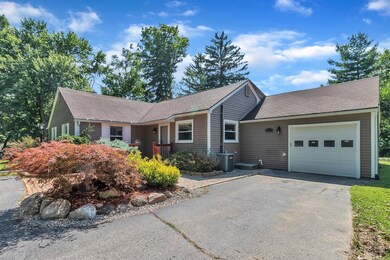 04-1117 N Waverly Rd-WindowStill-Re