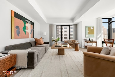The Harper unit 19A, New York, NY 10028 - photo 2