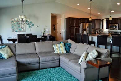 Livig Rm to kitchen & Dining