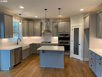 334 SW 18th Ave, Canby, OR 97013 - photo 7