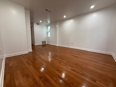 1620 W 44th St, Chicago, IL 60609 - photo 4