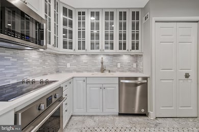 The Gibson unit 1005, Washington, DC 20037 - photo 4