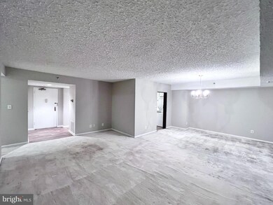 Skyline House unit 1008, Baileys Crossroads, VA 22041 - photo 7