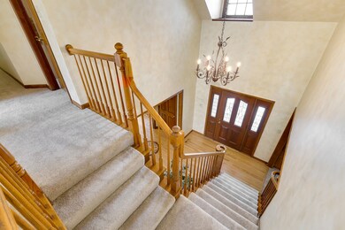 1903 Morgan Cir, Naperville, IL 60565 - photo 4