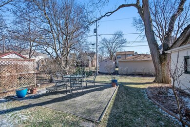 1112 N Webster St, Naperville, IL 60563 - photo 5