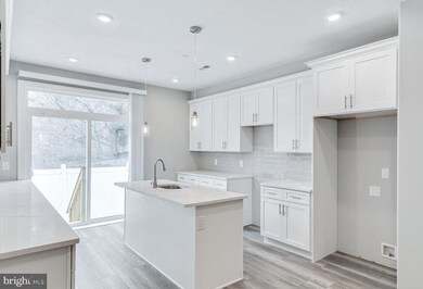 902 W Susquehanna Ave unit 1, Philadelphia, PA 19122 - photo 4