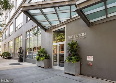 2200 28 Arch St unit 716, Philadelphia, PA 19103 - photo 4