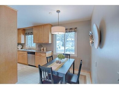 5149 Abercrombie Dr, Edina, MN 55439 - photo 5