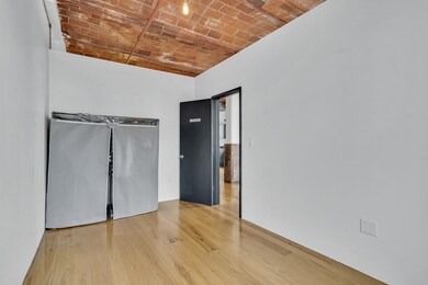 717 Atlantic Ave unit 7D, Boston, MA 02111 - photo 7