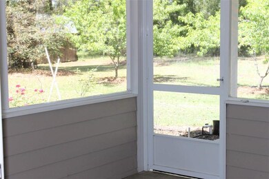 253 Bay Pine Dr, Crawfordville, FL 32327 - photo 3