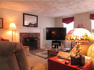 Formal Living Rm w/ Fireplace
