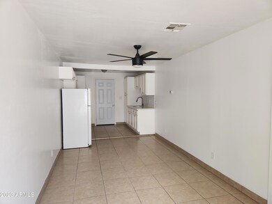 1812 N 26th Place unit 2, Phoenix, AZ 85008 - photo 2