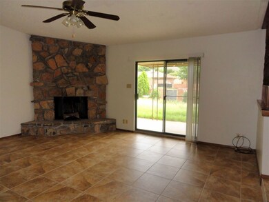 2908 Hopi Trail unit 8, Alamogordo, NM 88310 - photo 7
