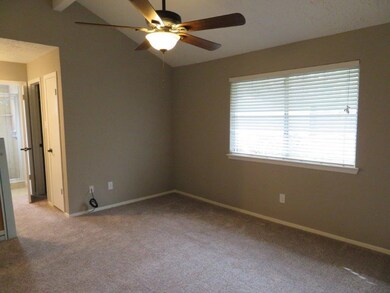 1301 Bayou Oak Dr, Friendswood, TX 77546 - photo 7