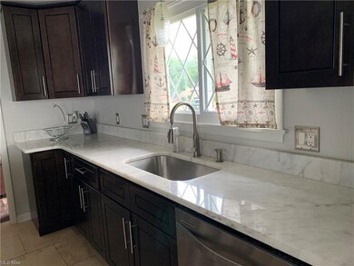 2158 Rockefeller Rd, Wickliffe, OH 44092 - photo 3