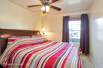 438 James Ct unit A, Glendale Heights, IL 60139 - photo 3