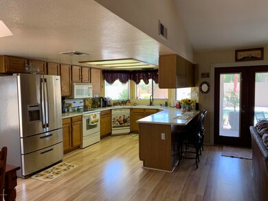 1105 N Winthrop Cir, Mesa, AZ 85213 - photo 3