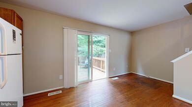 1952 Winslow Ct, Woodbridge, VA 22191 - photo 7