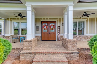 624 Skyland Dr, Hoschton, GA 30548 - photo 4