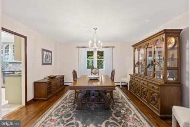 32 E Benedict Ave, Havertown, PA 19083 - photo 6