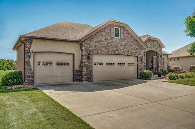 590 E Katella Cir-3