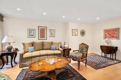 33 Fresh Pond Place unit 33, Cambridge, MA 02138 - photo 2