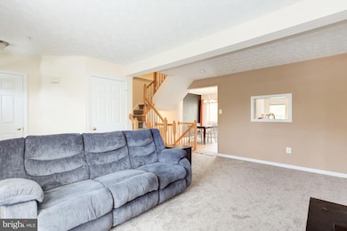 9845 Bayline Cir, Owings Mills, MD 21117 - photo 4