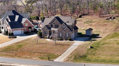 564 Sykes Farm Rd, Asheboro, NC 27205 - photo 2