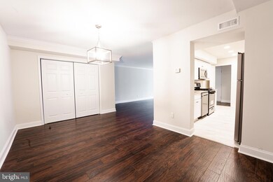 7508 Spring Lake Dr unit A, Bethesda, MD 20817 - photo 5