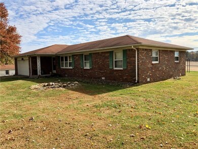 15901 E 265 N, Columbus, IN 47203 - photo 3