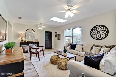 5820 Cedar Oaks Dr, Jacksonville, FL 32210 - photo 7