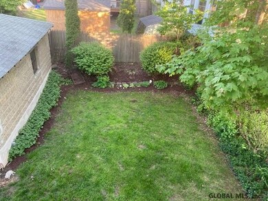 9 Bleakley Ave, Troy, NY 12182 - photo 5