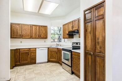 946 E Cullumber St - MLS-9