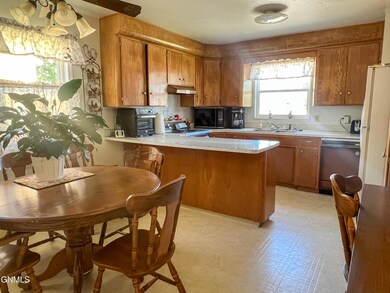 512 N 19th St, Bismarck, ND 58501 - photo 7