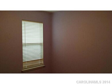 1489 Harpers Inlet Dr, Clover, SC 29710 - photo 5