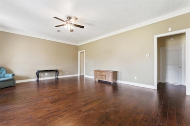 2651 E Robinwood Dr, Lake Charles, LA 70611 - photo 4