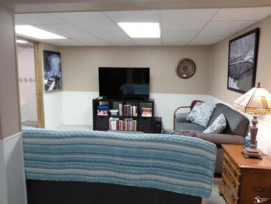 18680 Rudgate St, Southgate, MI 48195 - photo 3