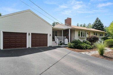 107 Meadowcrest Dr, Bedford, NH 03110 - photo 2