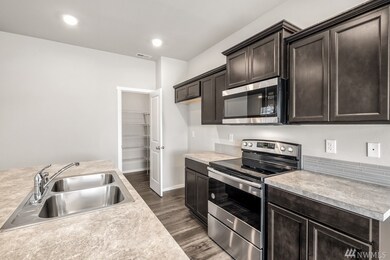 18637 108th Ave E unit 585, Puyallup, WA 98374 - photo 2