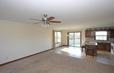 765 Royal Cir, Howard, OH 43028 - photo 4