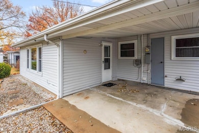 3906 Memorial Dr, Belleville, IL 62226 - photo 4