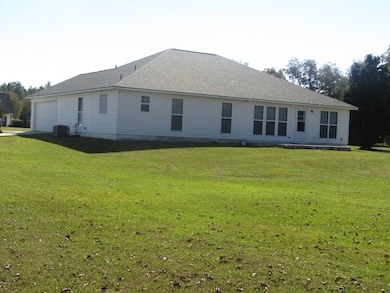 117 Russell Rd, Fitzgerald, GA 31750 - photo 2