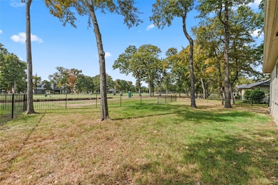 225 Saint Andrews Dr E, Mabank, TX 75156 - photo 4